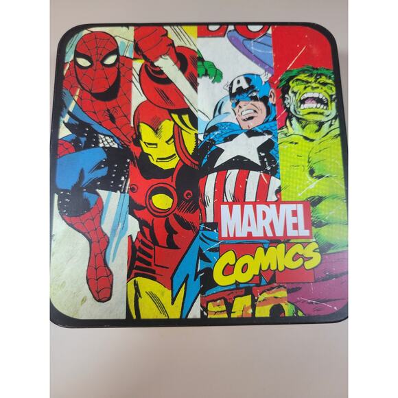 Marvel Comics Avengers Trifold Gen Leather Wallet with Chain in Collectors Tin - Picture 3 of 3